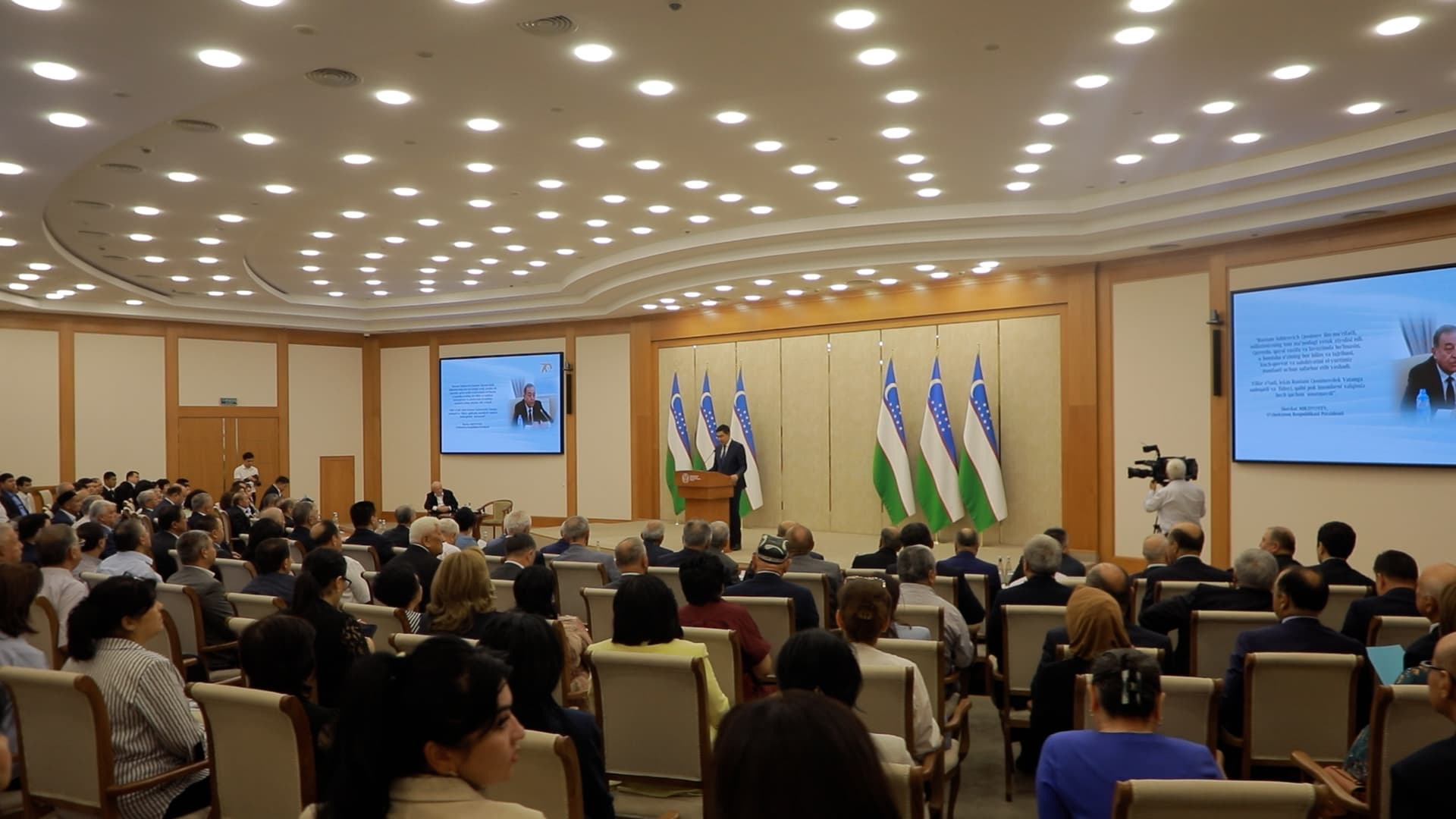 Rustam Qosimov zamondoshlari xotirasida