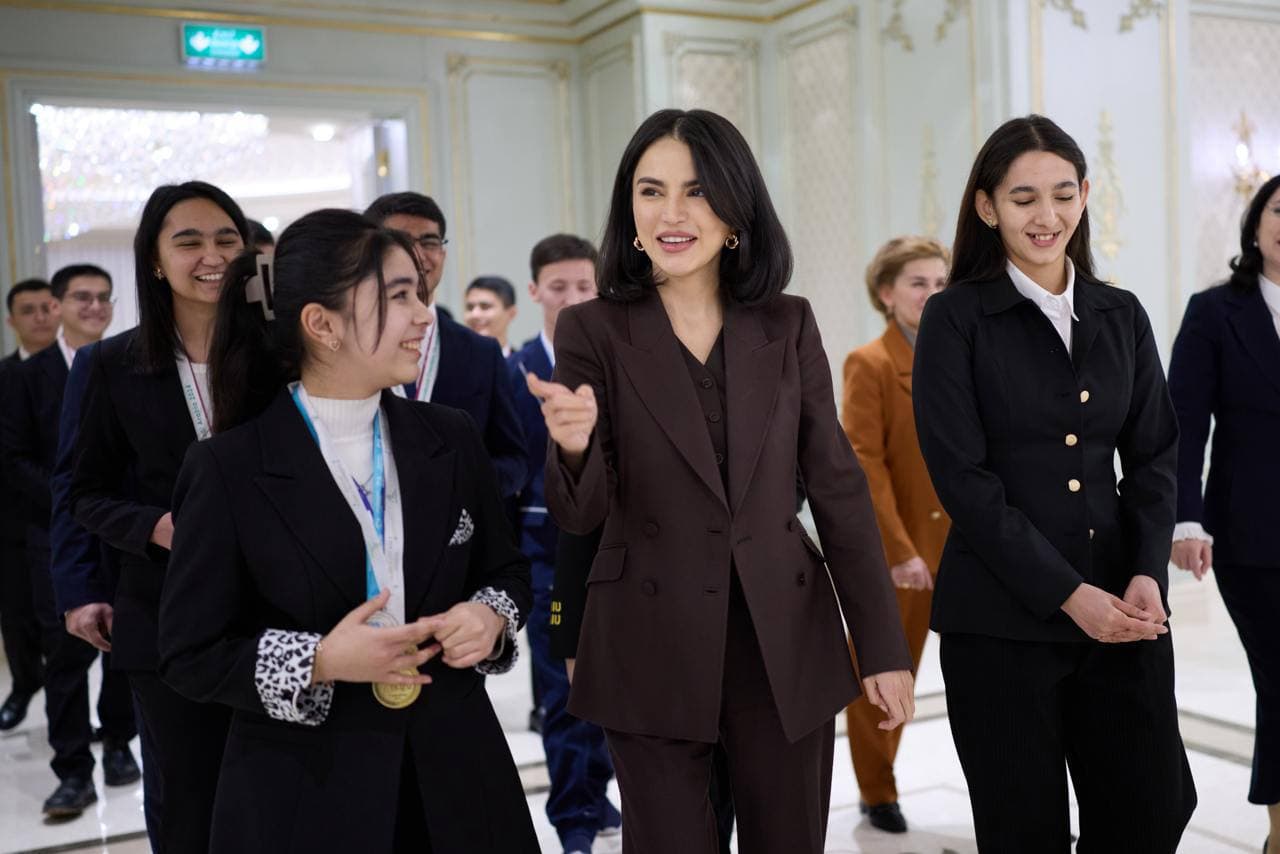 Saida Mirziyoyeva Xalqaro fan olimpiada g'oliblari bilan uchrashdi