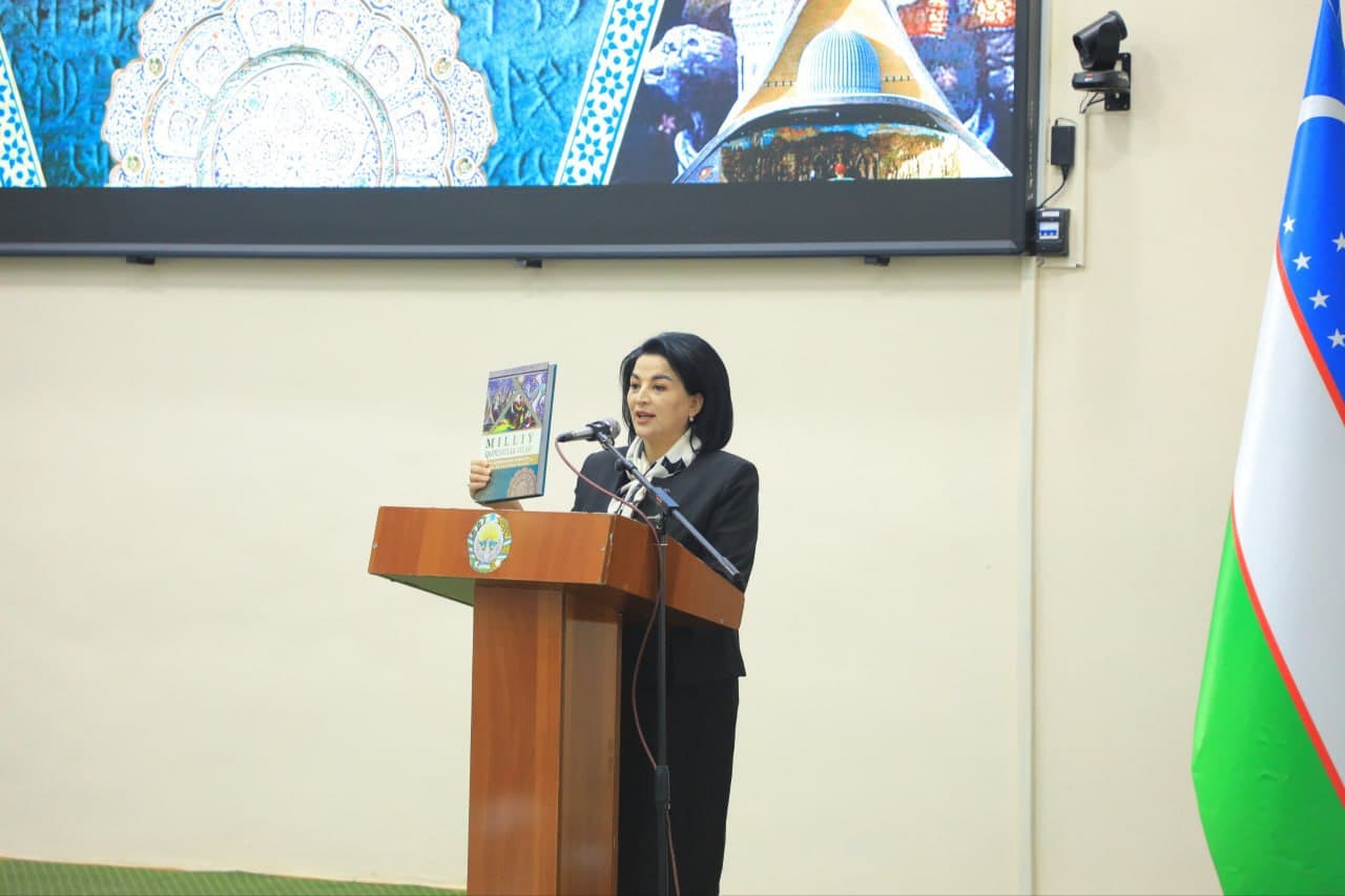 JOYLARDA TAQDIMOTLAR DAVOM ETMOQDA
