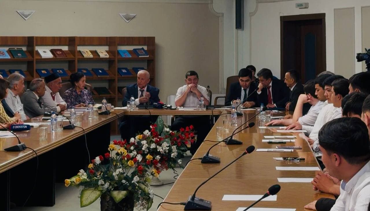 Bugun Temuriylar tarixi davlat muzeyida “Sohibqiron ma’naviyatining “Temur tuzuklari”da aks etishi” mavzusida ilmiy-ma’naviy tadbir bo‘lib o‘tdi.
