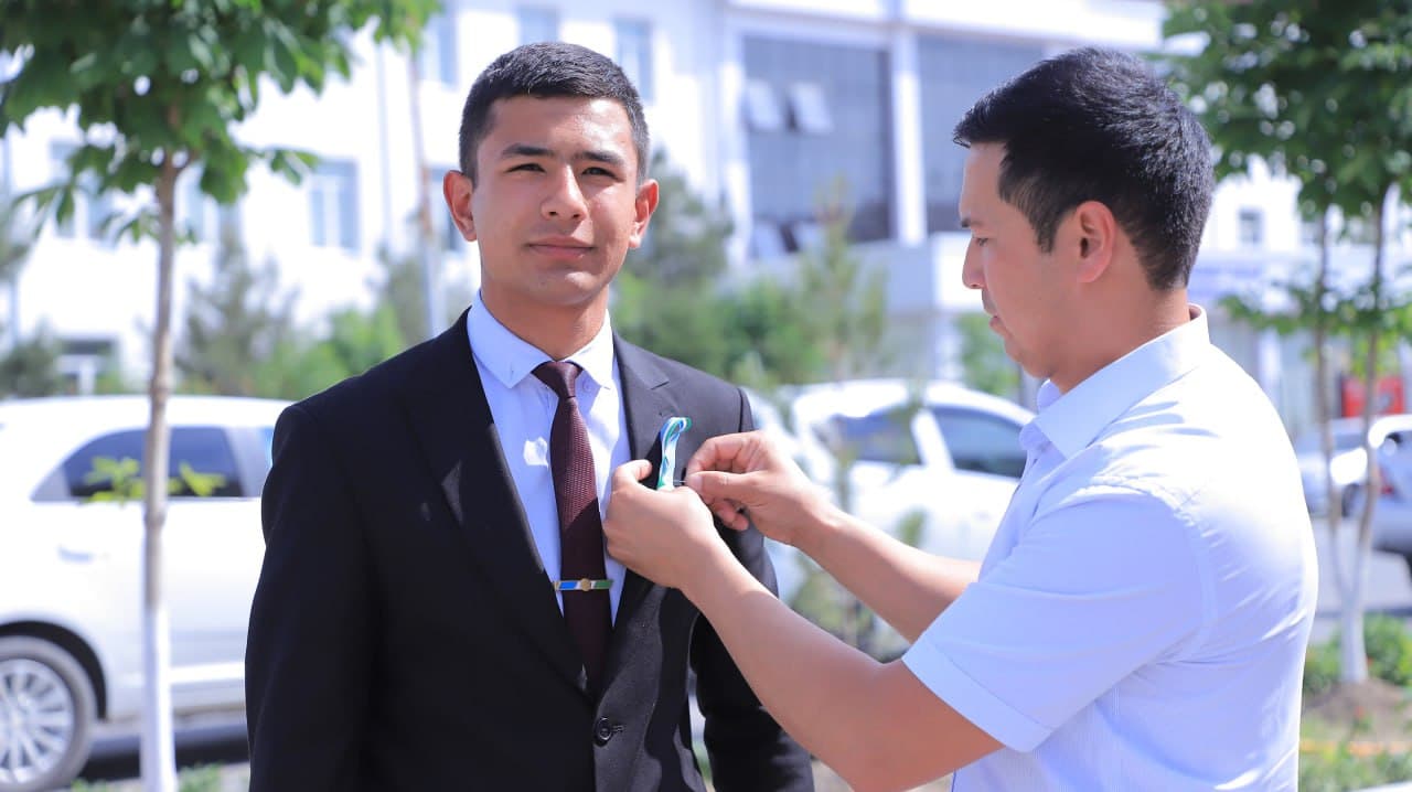 Sharaf lentasini ulash!